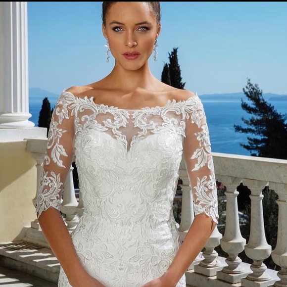 Bridal Wedding Dress - Picture 2 of 5